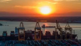 pithani-thalassia-ripansi-sto-limani