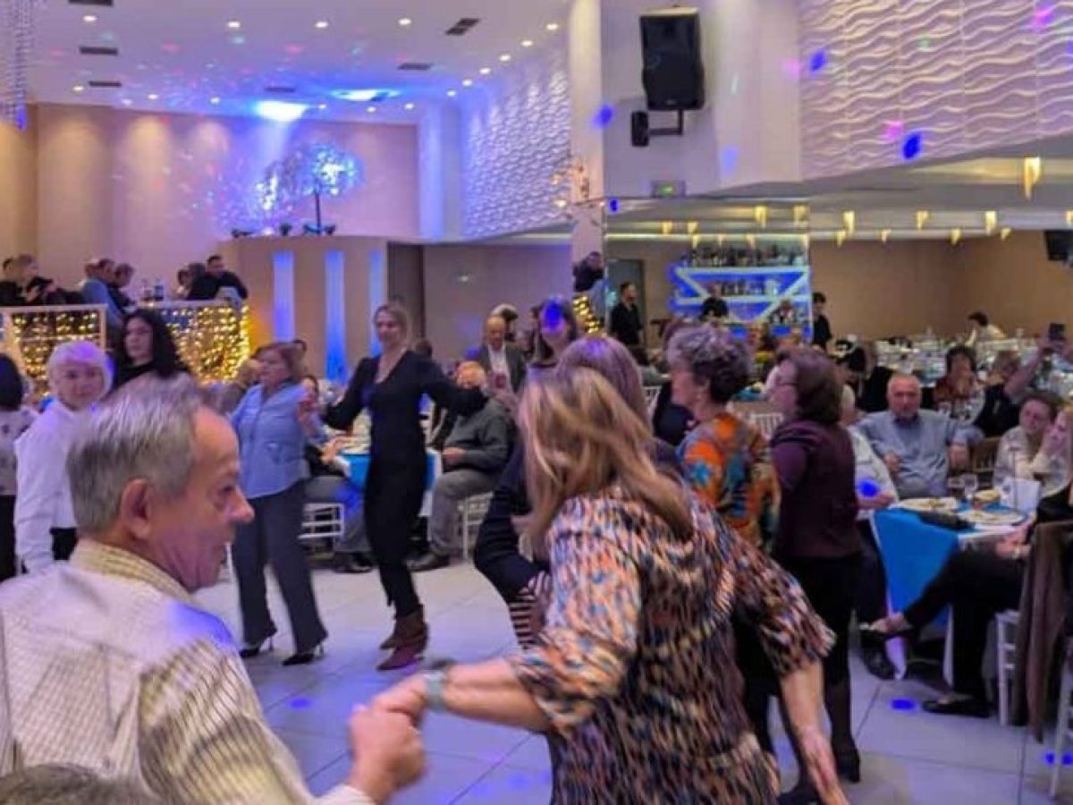 Πλήθος κόσμου στον ετήσιο χορό του Συλλόγου Απανταχού Φλωριαδιτών (φωτο)