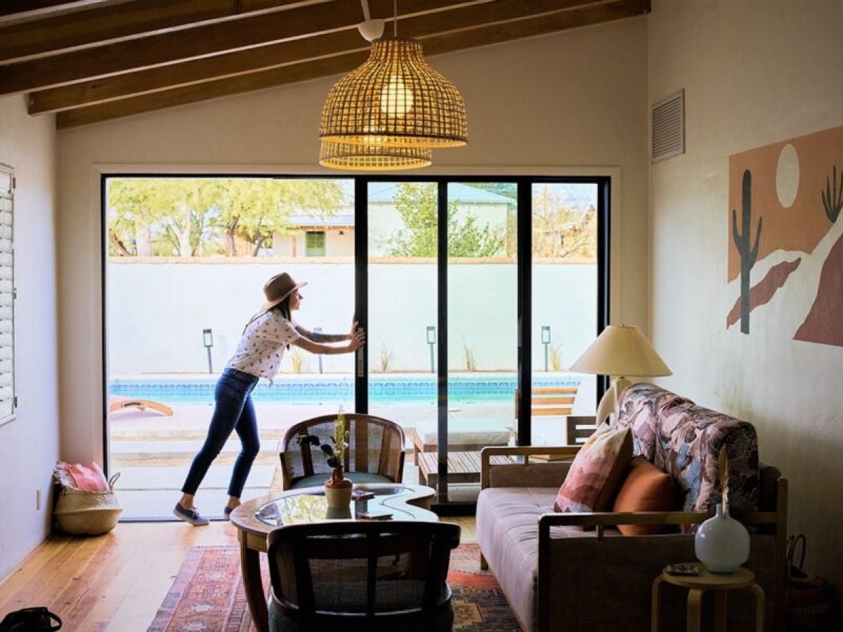 ΠΟΞ: Χαρακτήρα «οργανωμένου εγκλήματος» λαμβάνουν τα παράνομα Airbnb στην ΑΜΘ