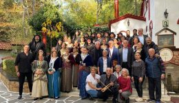 premiera-gia-to-ntokimanter-paradosiaki