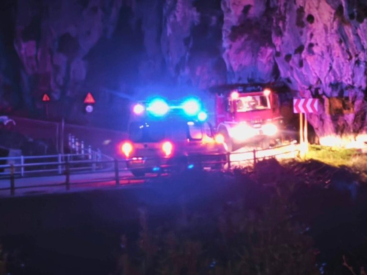 Πριν λίγο σώθηκε πεζή Ποριώτισσα που είχε ατύχημα στην είσοδο του Πόρου Κεφαλονιάς (βίντεο – εικόνες)