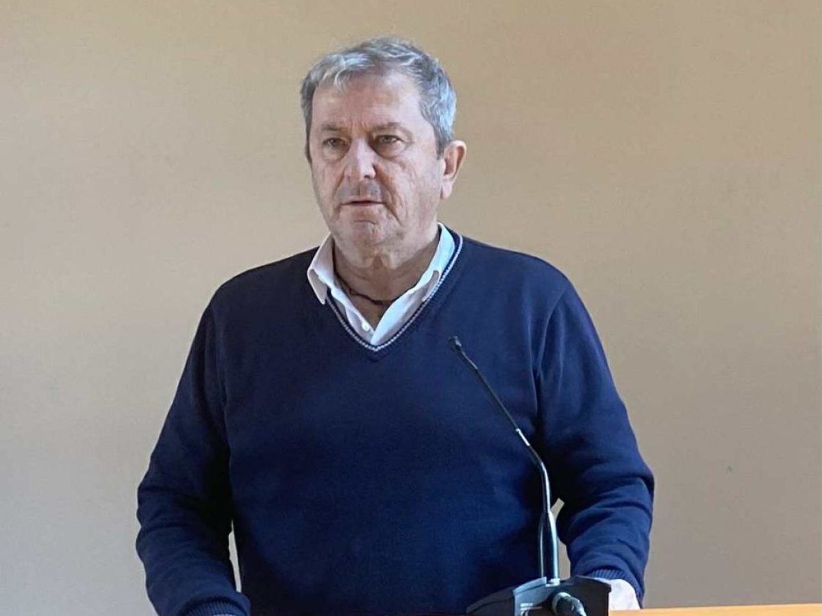 Προκήρυξη διαγωνιστικής διαδικασίας για τη χορήγηση νέων αδειών επαγγελματιών πωλητών υπαίθριου εμπορίου στις Λαϊκές Αγορές της Περιφέρειας Στερεάς Ελλάδας