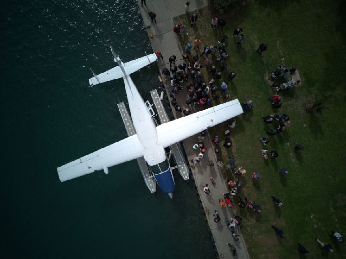 Προσθαλασσώθηκε το πρώτο υδροπλάνο στο λιμάνι της Ιτέας