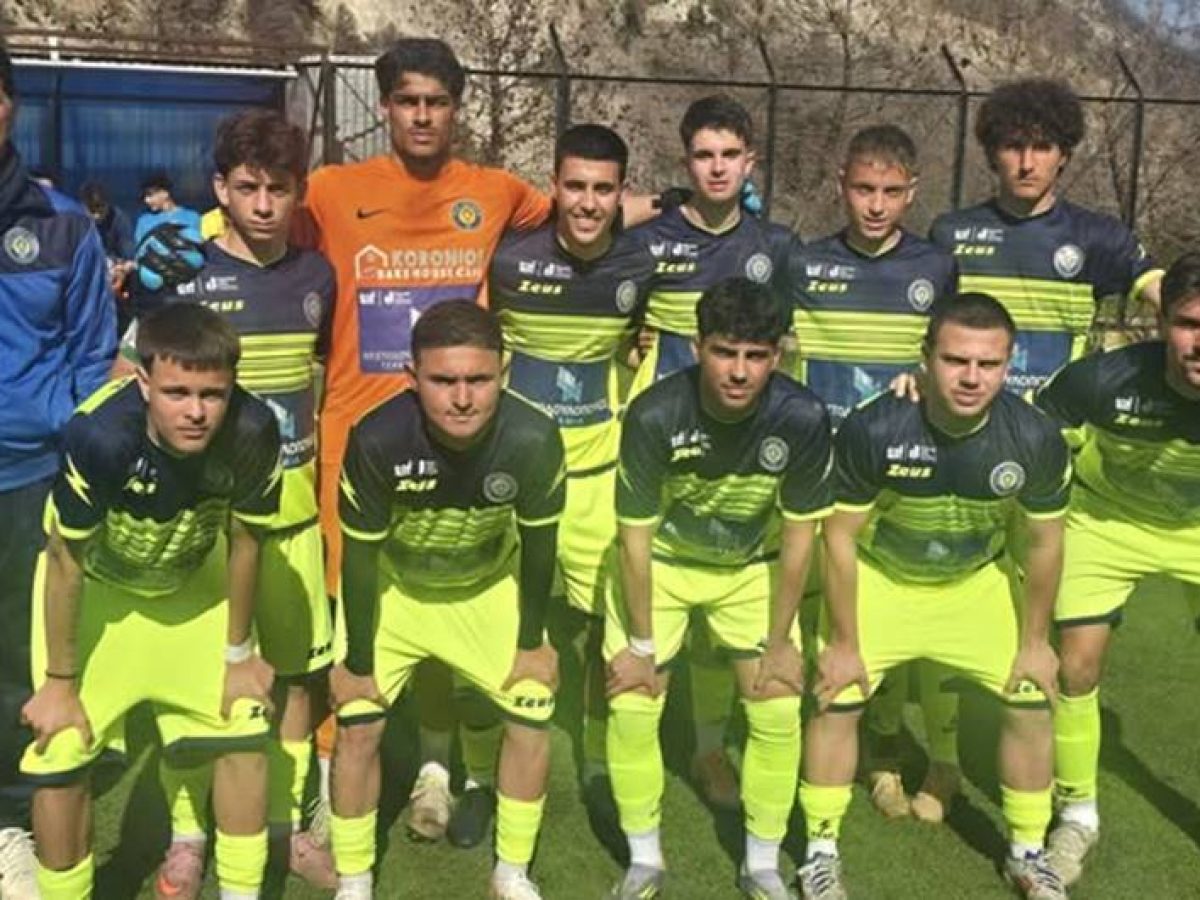 Πρωταθλήτρια και μαθηματικά η β’ ομάδα του ΑΠΣ Ζάκυνθος στη Β’ Κατηγορία