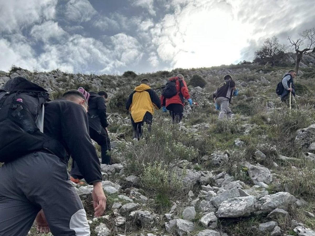 Πρώτο σηματοδοτημένο ορειβατικό μονοπάτι στον Εμπεσό (φωτο)