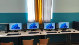 psifiaki-enischisi-gia-ta-scholia