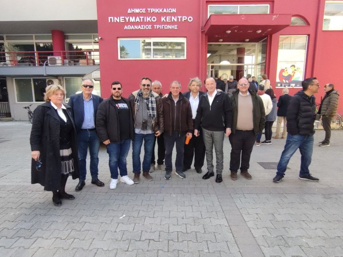Ψηφίζουν από το πρωί στο ΠΑΣΟΚ Τρικάλων για την ανάδειξη συνέδρων