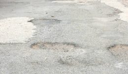 rafina-vomvardismeno-topio-i-leoforos