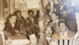 retro-parea-kantadoron-sto-gnosto
