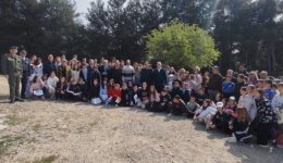 rizes-mnimis-ke-elpidas-mathites-1