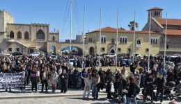 rodos-sigkentrosi-diamartirias-gia-ta