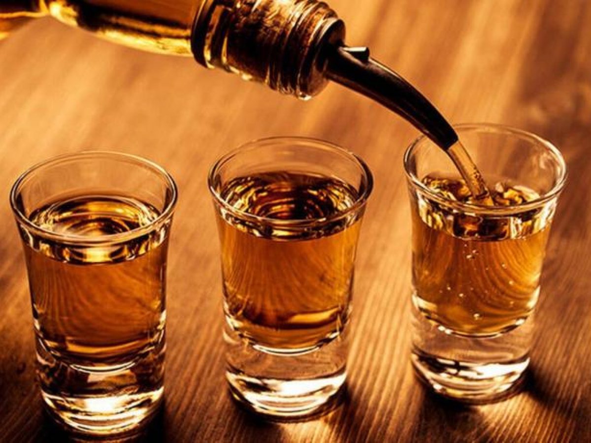 Ρόδος: Στο νοσοκομείο 15χρονος μετά από κατανάλωση αλκοόλ – Συνελήφθη ο καταστηματάρχης