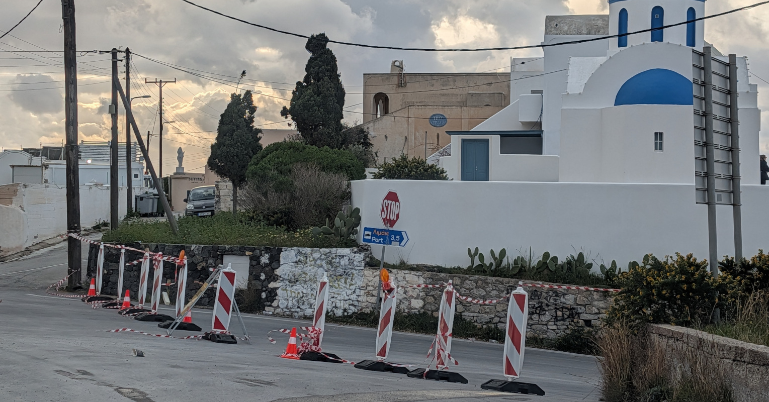 santorini-&Alpha;nisichia-gia-ton-apoklismo