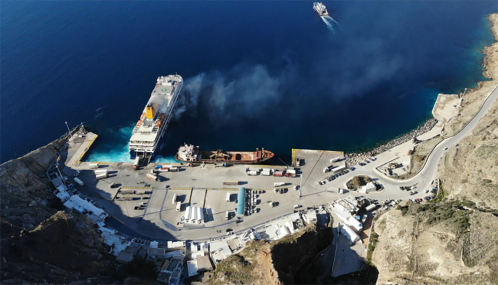 santorini-erete-i-apofasi-peri-1