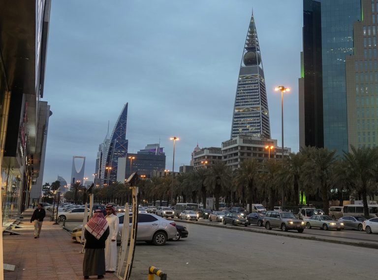 saoudiki-&Alpha;ravia-tha-lifthoun-ola-1