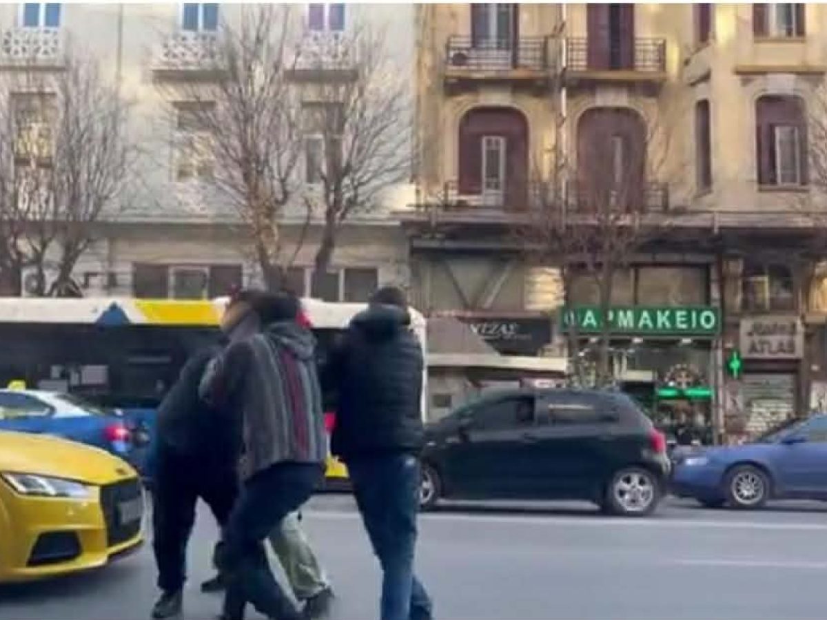 Σε διαθεσιμότητα οδηγός του ΟΑΣΘ μετά από επεισόδιο με οδηγό ΙΧ στο κέντρο της Θεσσαλονίκης