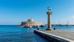 se-ekptosis-katafevgoun-xenodochia-tis