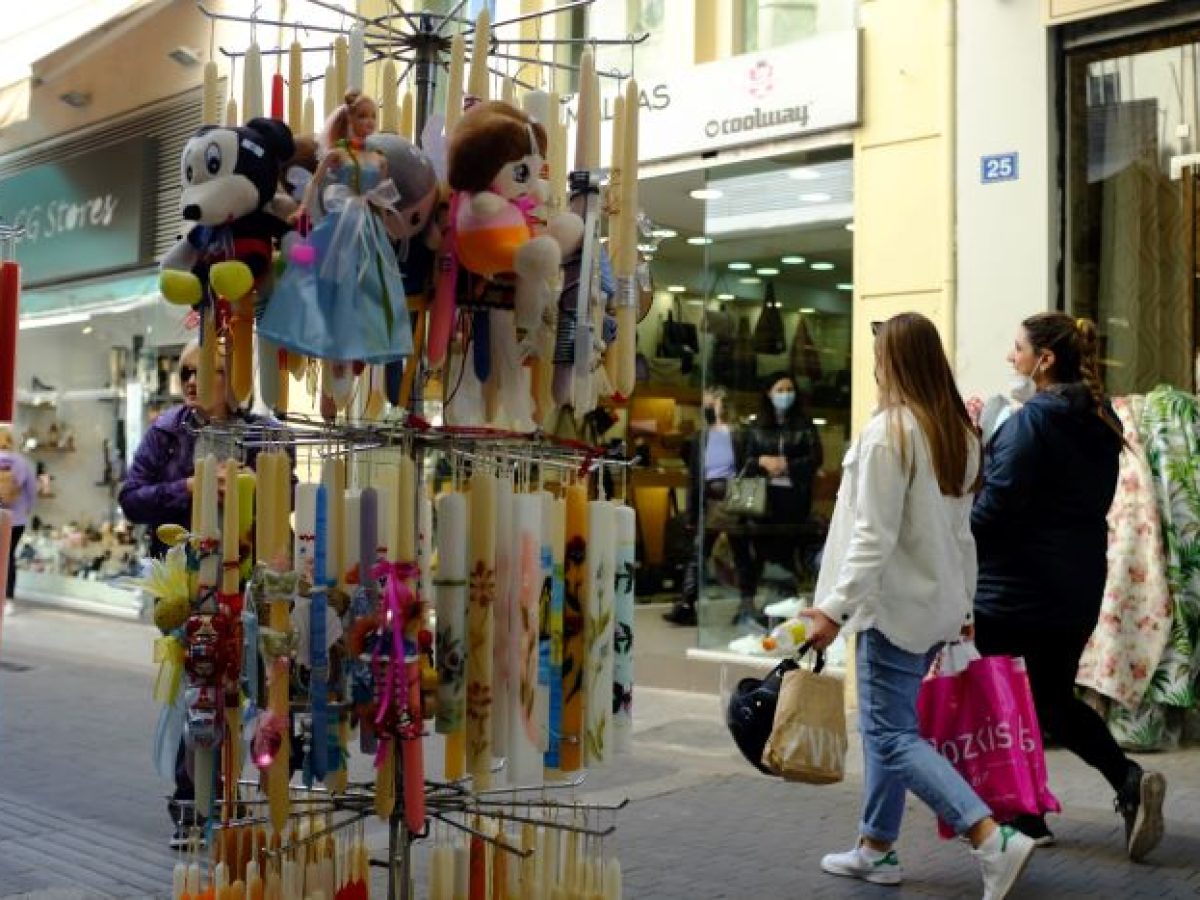 Σε εορταστικούς ρυθμούς η αγορά του Αγρινίου ενόψει Πάσχα- το ωράριο τη Μ.Εβδομάδα