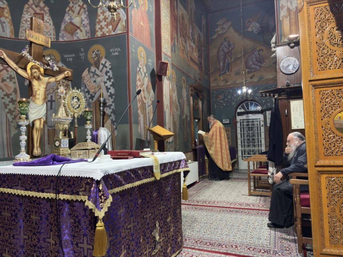 Σε κλίμα κατάνυξης οι Γ΄ Χαιρετισμοί στον Ι.Ν. Αγίου Νικολάου εκ Μετσόβου στα Τρίκαλα