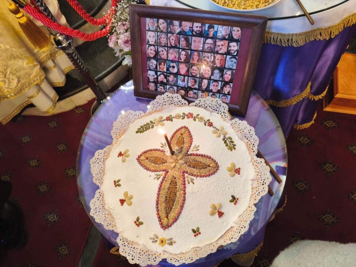 Σε κλίμα συγκίνησης μνημόσυνο για τα θύματα του δυστυχήματος των Τεμπών στην Κάλυμνο