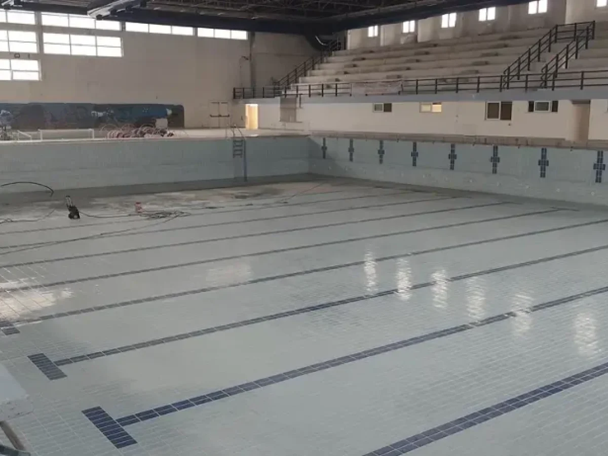 Σε πλήρη εξέλιξη το έργο της αναβάθμισης του Κολυμβητηρίου Γρεβενών