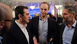 se-prosinedriakous-rithmous-i-nea