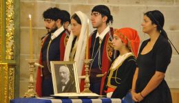 sidnei-ekdilosi-mnimis-gia-ta-1