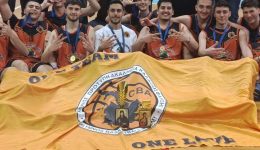 sigcharitiria-mike-zirouni-stin-Αkadimia