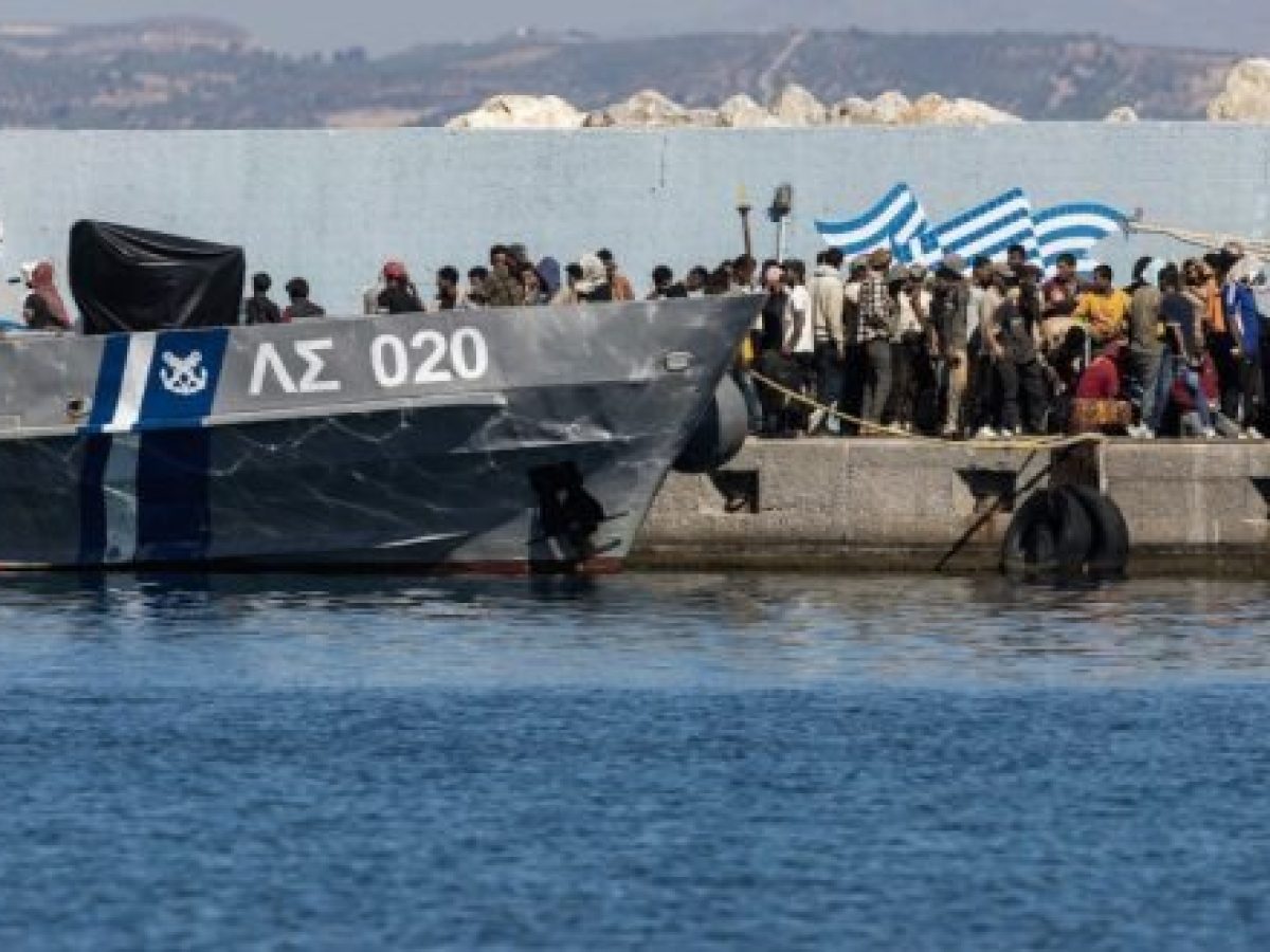 Σύλληψη ενός 18χρονου για τους μετανάστες στη Γαύδο