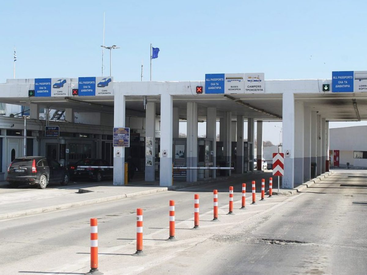 Σύλληψη οδηγού λεωφορείου στους Κήπους Έβρου με πλαστά έγγραφα