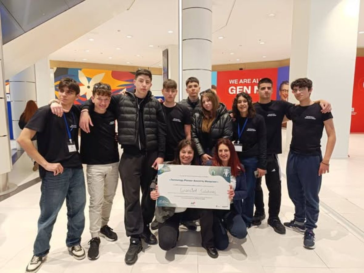 Σημαντική διάκριση για το Πρότυπο ΕΠΑ.Λ. Ακρωτηρίου στην Εμπορική Μαθητική Έκθεση Εικονικών Επιχειρήσεων JA Greece 2025-2026