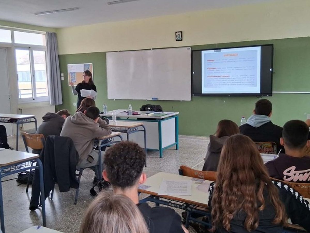 Συμβουλευτικό Κέντρο Γυναικών | Με επιτυχία η δράση στο μάθημα “Κοινωνική και Πολιτική Αγωγή” στο 2ο Γυμνάσιο