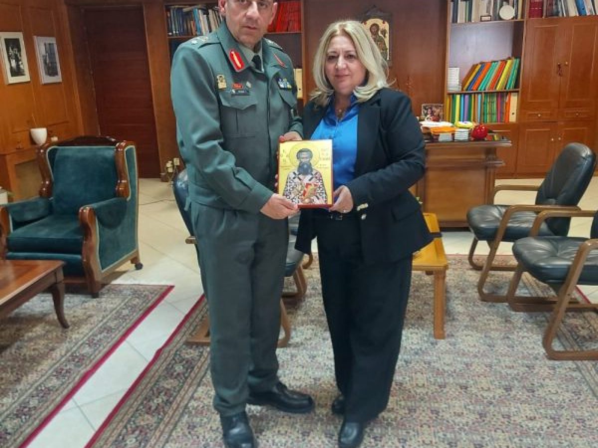 Συνάντηση Χρύσας Ντιντή με τον νέο Διοικητή της ΣΜΥ Κωνσταντίνο Κωτάκο