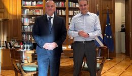 sinantisi-gianni-pappa-me-ton-1