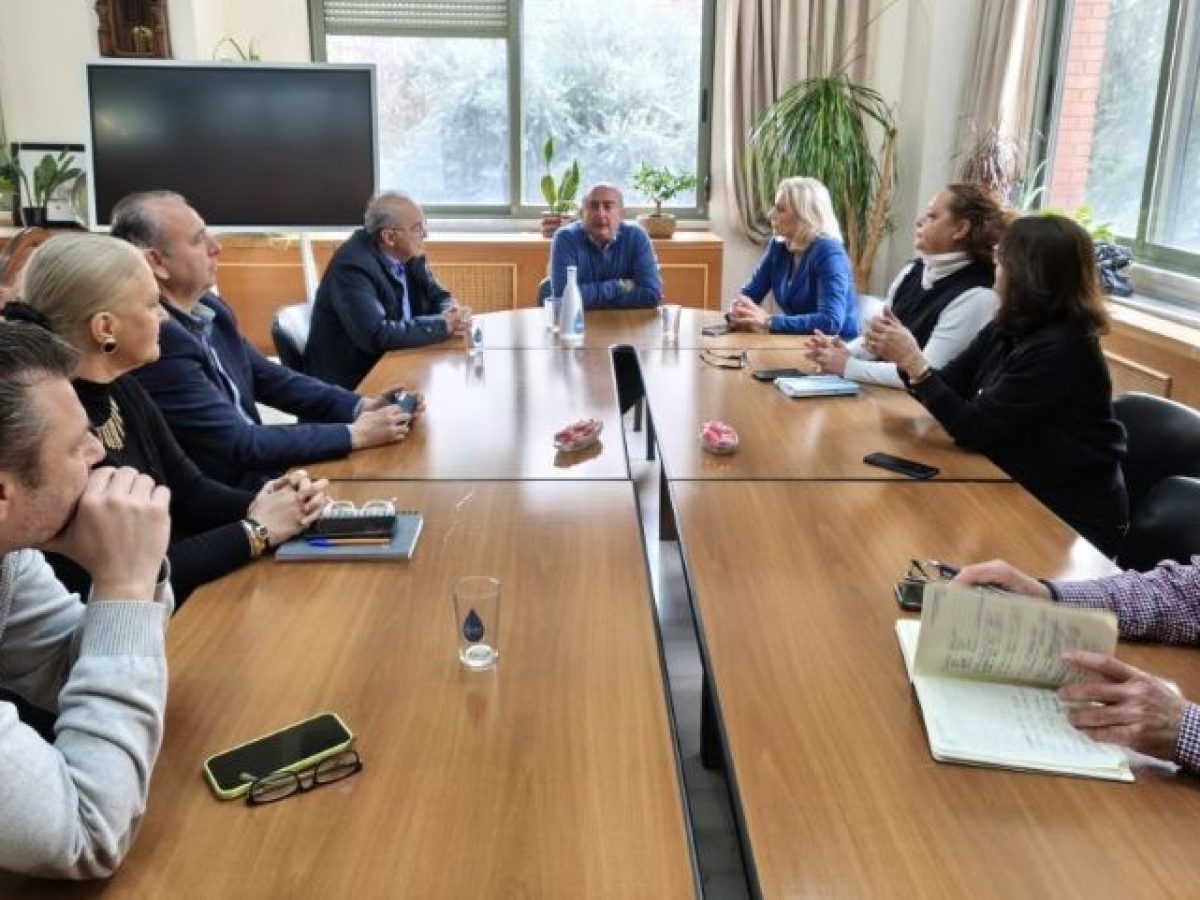 Συνάντηση Καραλαριώτου – Σακκά στα Τρίκαλα