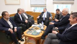 sinantisi-periferiarchi-kritis-ke-dimarchon-me