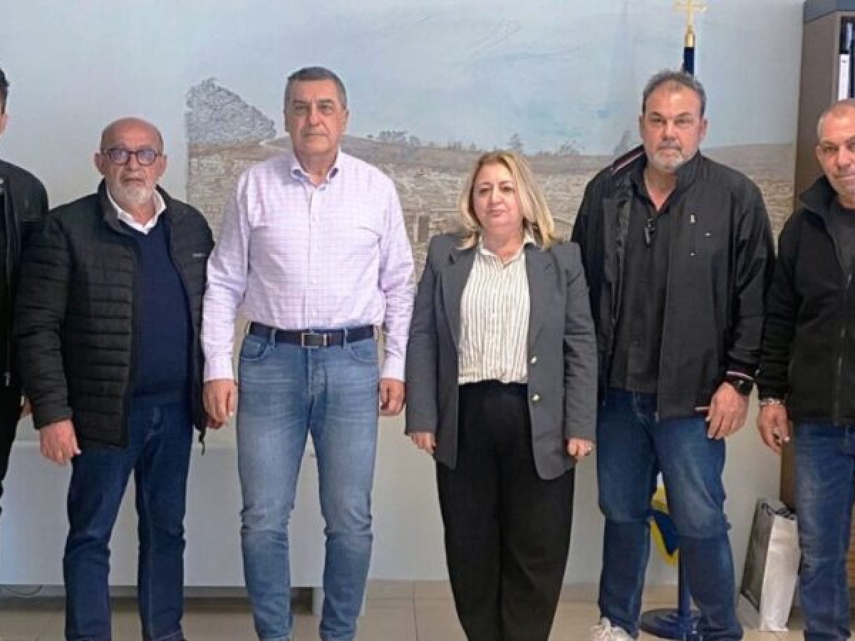 Συνάντηση Περιφερειάρχη με την διοίκηση της ΕΒΕ Φαρκαδόνας και Περιχώρων