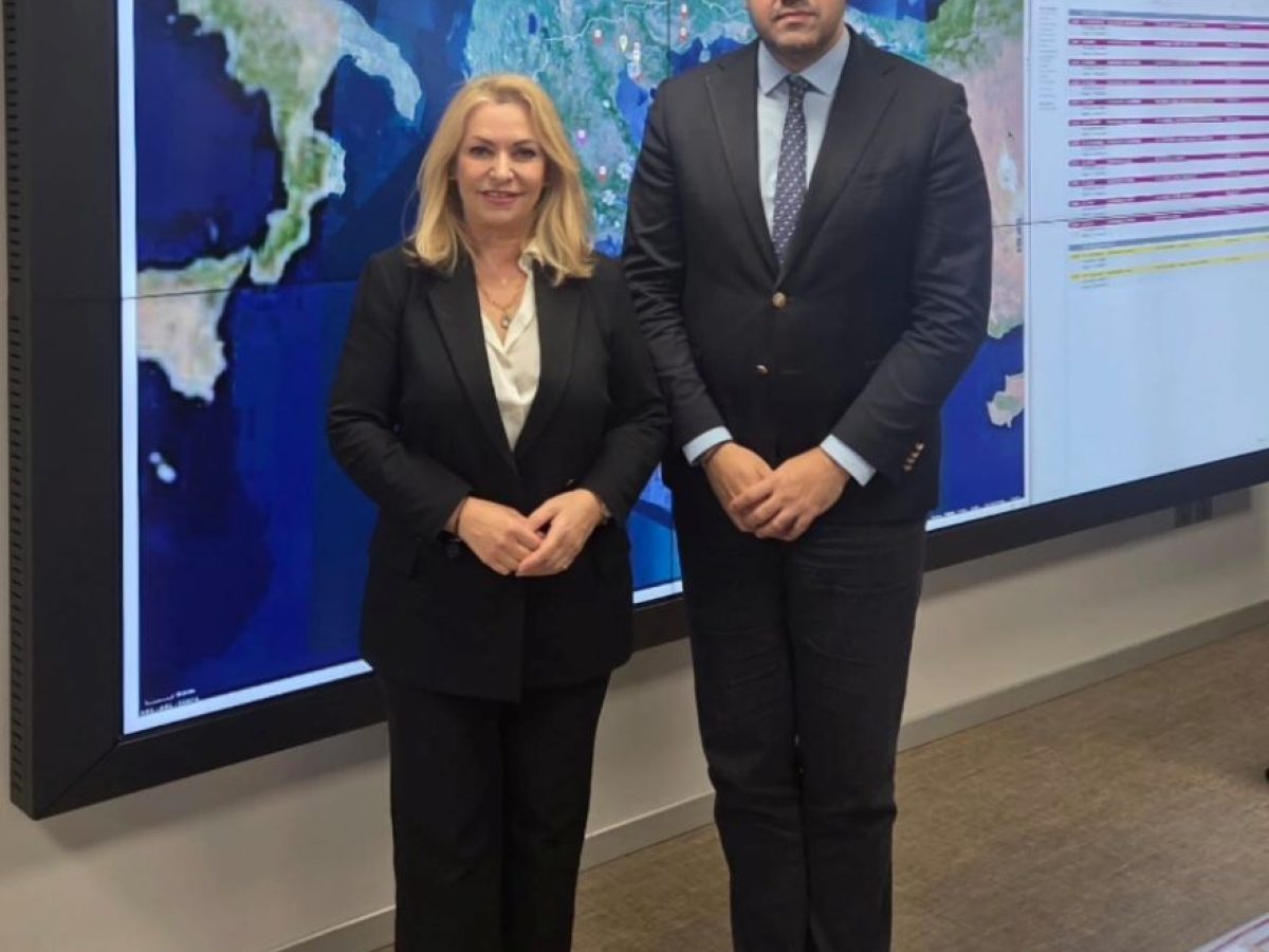 Συνάντηση της Βουλευτού Άννας Μάνη–Παπαδημητρίου με τον Υπουργό Κλιματικής Κρίσης και Πολιτικής Προστασίας