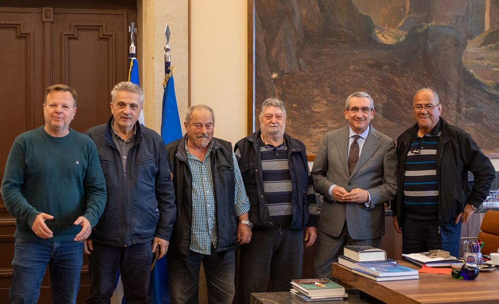 sinantisi-tou-periferiarchi-notiou-egeou