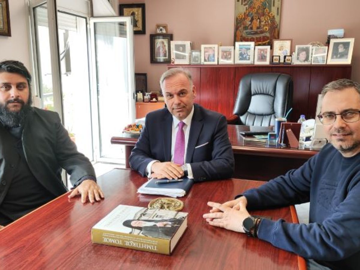 Συνάντηση του Αρχιερατικού Επιτρόπου Θάσου με τον Δήμαρχο Θάσου
