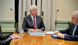 sinantisi-trepekli-&ndash;-lekka-gia-1