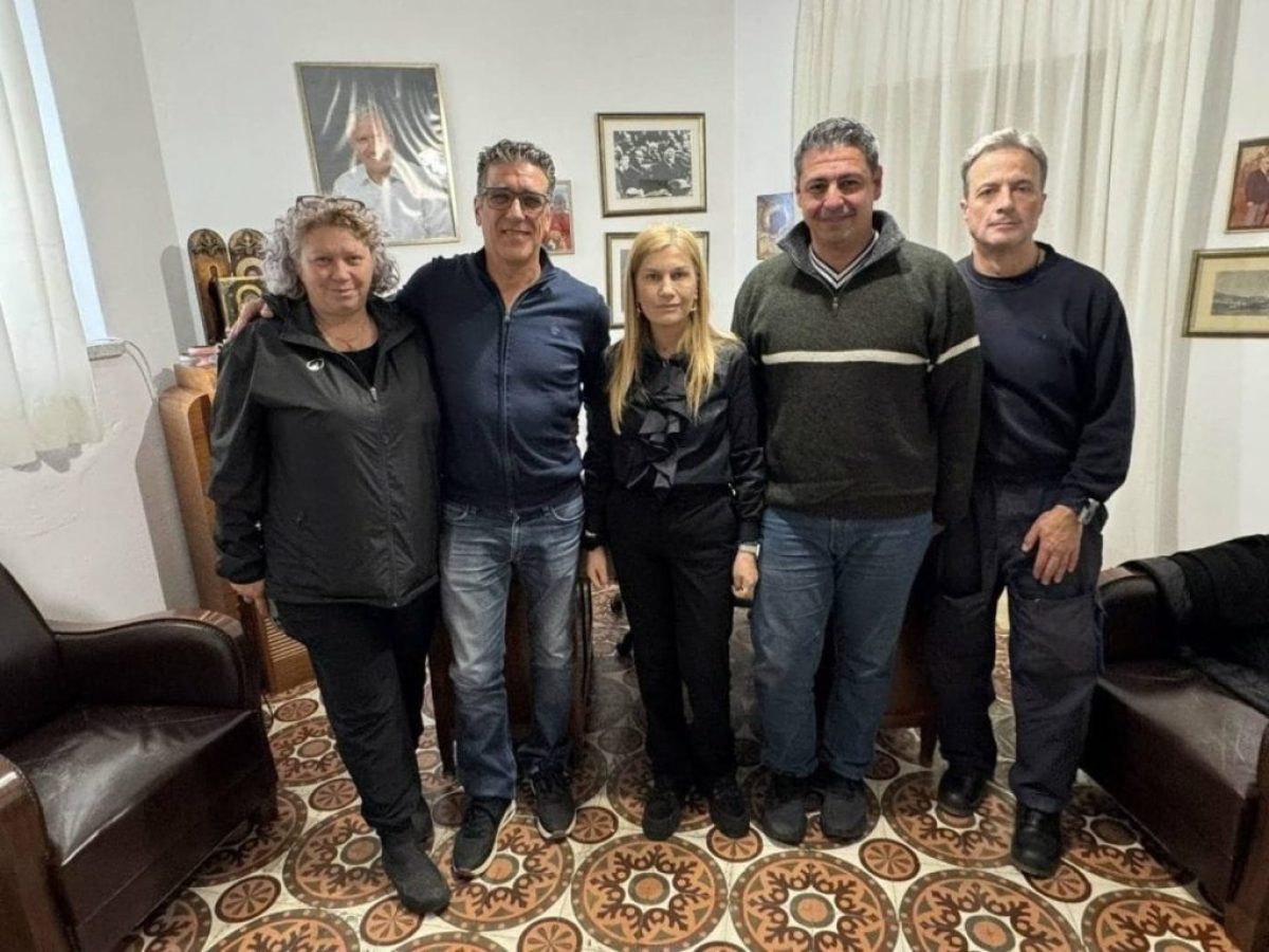 Συνάντηση Βολουδάκη με μέλη του προεδρείου του Σωματείου Εργαζομένων του Τομέα Χανίων του ΕΚΑΒ