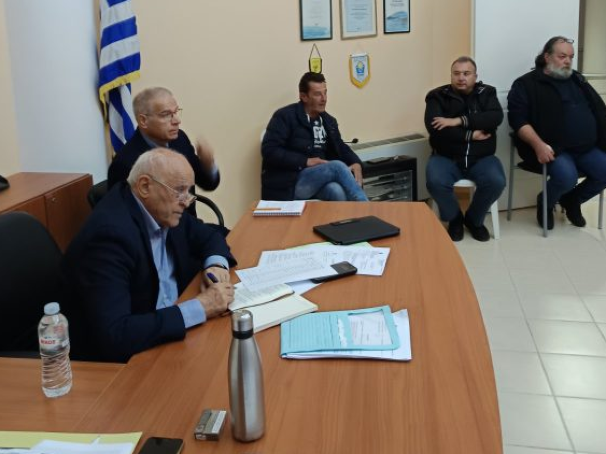 Συνάντηση – συζήτηση του Δημάρχου Λευκάδας με τους Προέδρους των Κοινοτήτων της Δημοτικής Ενότητας Απολλωνίων, στο Δημοτικό Κατάστημα στη Βασιλική