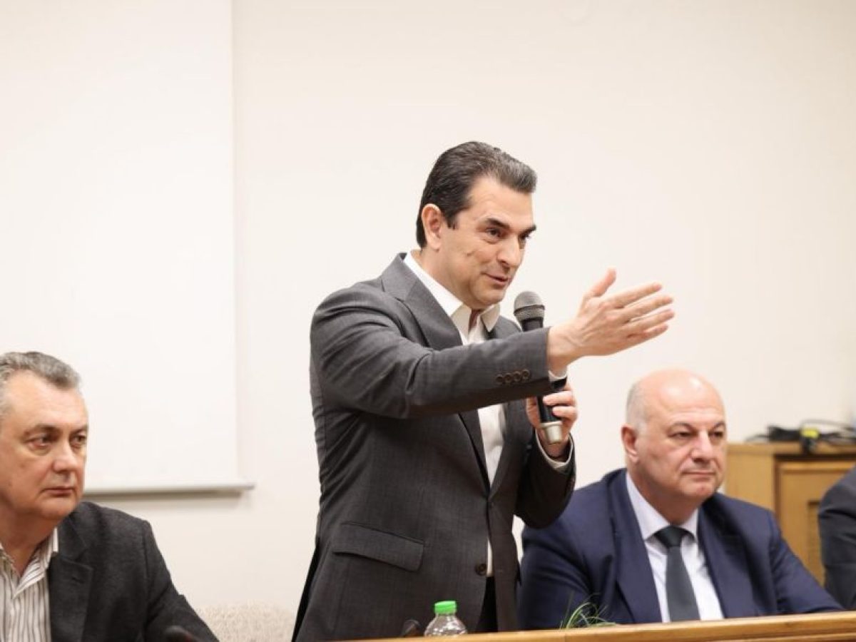 Συνεχίζεται η περιοδεία Σκρέκα στη Θεσσαλία: Επόμενος σταθμός η  Καρδίτσα