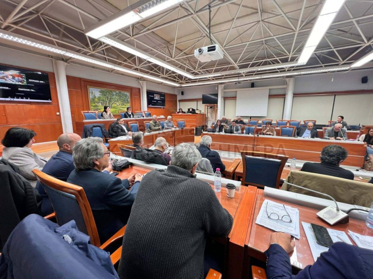 Συνεδριάζει το Δημοτικό Συμβούλιο στον Κεντρικό Δήμο (live)