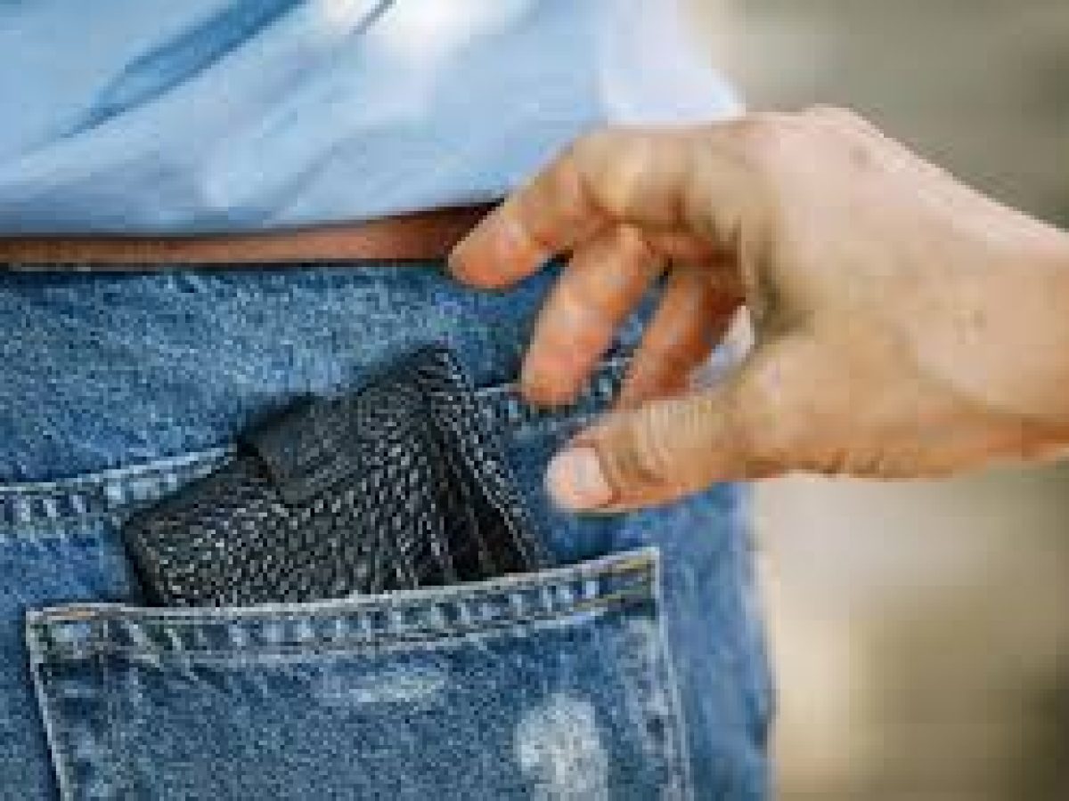 Συνελήφθη 61χρονη για κλοπή πορτοφολιού στο Ρέθυμνο