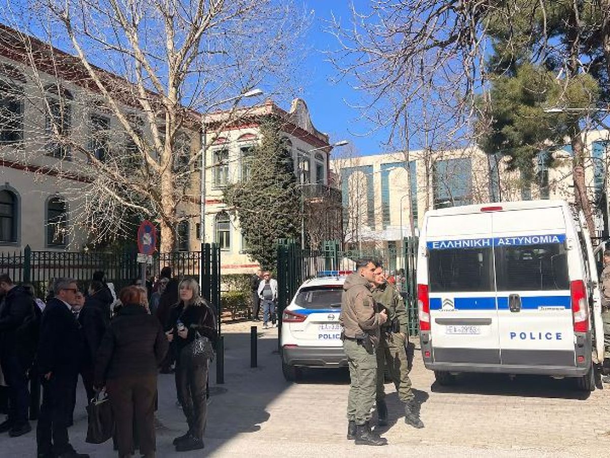 Συνελήφθη ημεδαπή για τη φάρσα στο Δικαστικό Μέγαρο Κομοτηνής