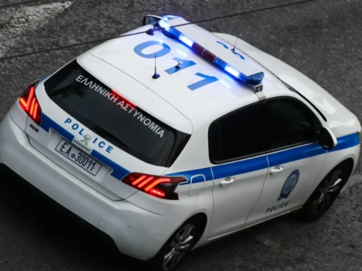 Συνελήφθη οδηγός να «τρέχει» χωρίς δίπλωμα σε δρόμο της Εύβοιας