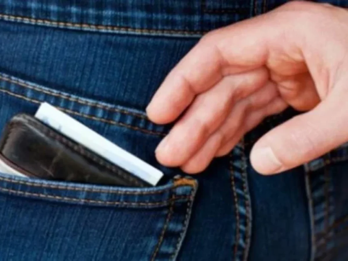 Συνελήφθη …πορτοφολάς στα Τρίκαλα