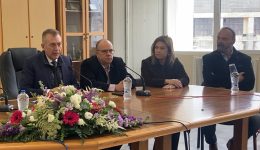 siros-exasfalistike-chrimatodotisi-1.250.000E-gia